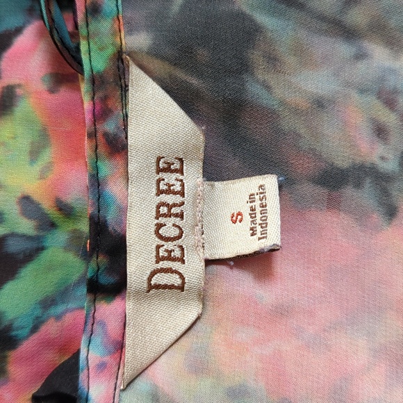 Decree Sheer Studded Double Strap Flowy Floral Tank Top - Picture 5 of 5